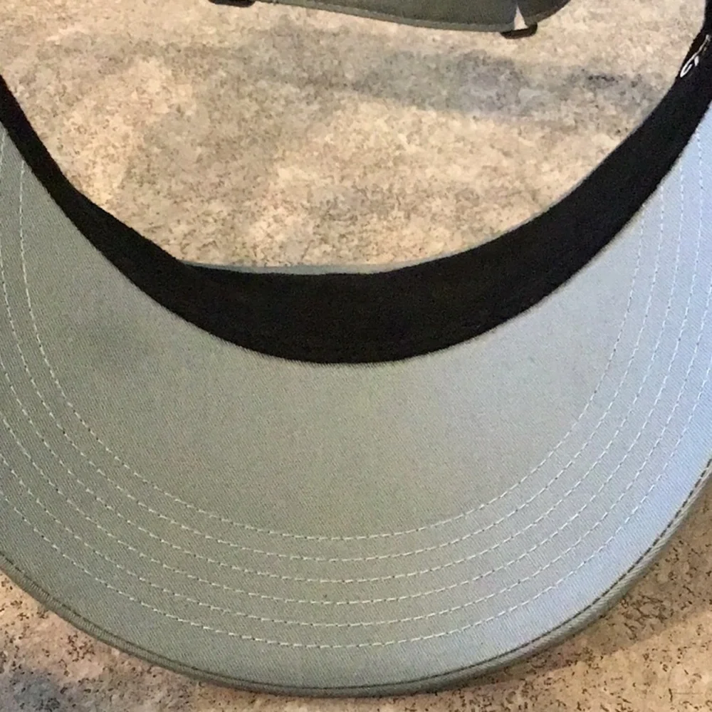 Titleist golf visor